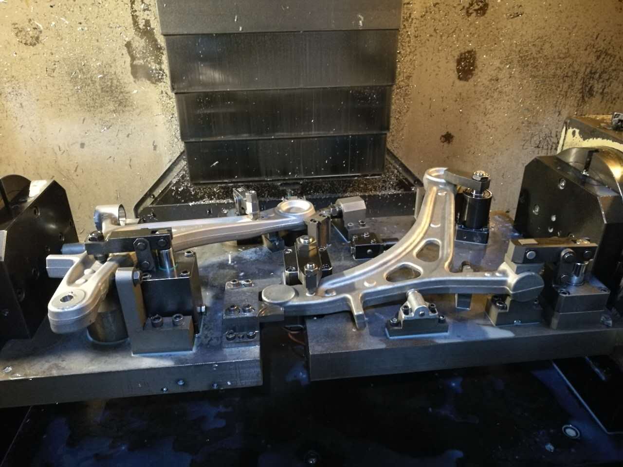 夹具